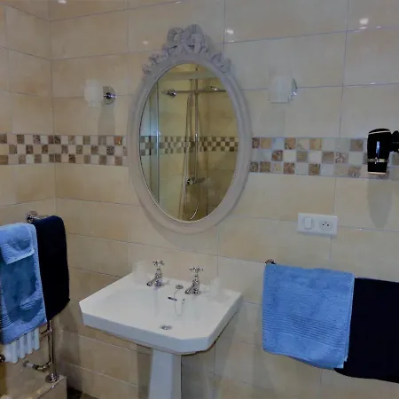 Bed & Breakfast La Maison Ribotteau *
