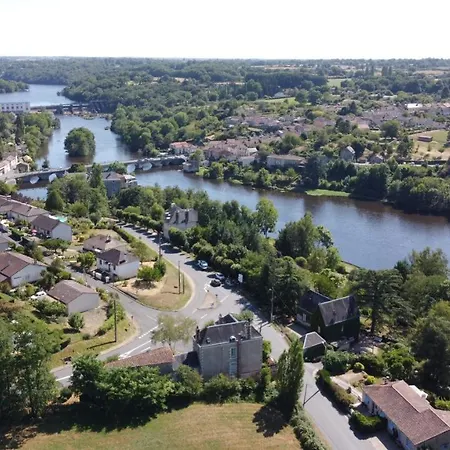 La Maison Ribotteau L'Isle-Jourdain (Vienne)