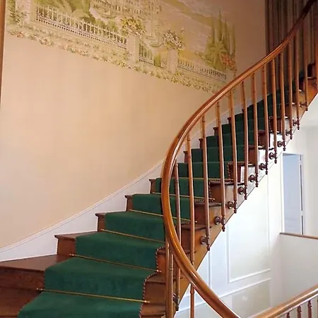 La Maison Ribotteau Nocleg ze śniadaniem 4*