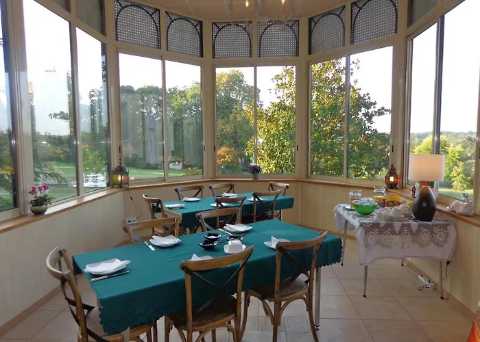 La Maison Ribotteau Bed & Breakfast 4*