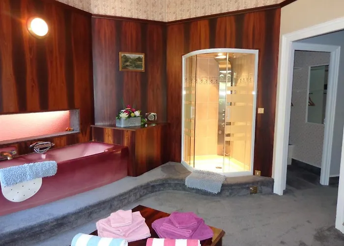 La Maison Ribotteau Bed & Breakfast 4*